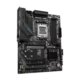 GIGABYTE Alaplap AM5 B840 GAMING X WIFI6E AMD B840, ATX